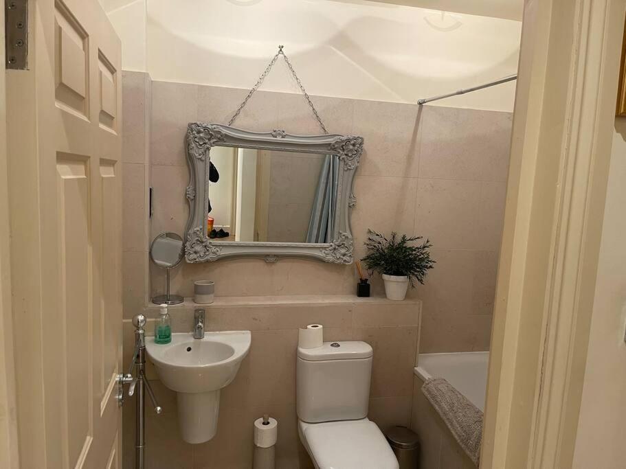 Luxurious Serviced Apt Next To The City Of London And Tower Bridge Apartment Exterior photo
